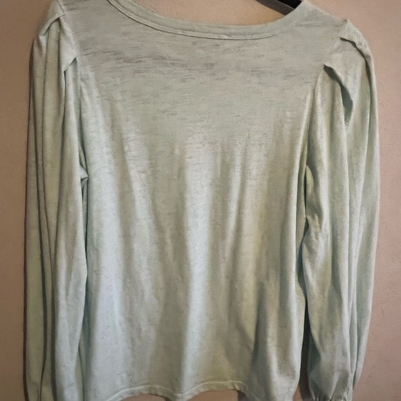 🛍️2/$10🛍️ LOFT Pleated sleeve Tshirt -Mint Green - Picture 3 of 4